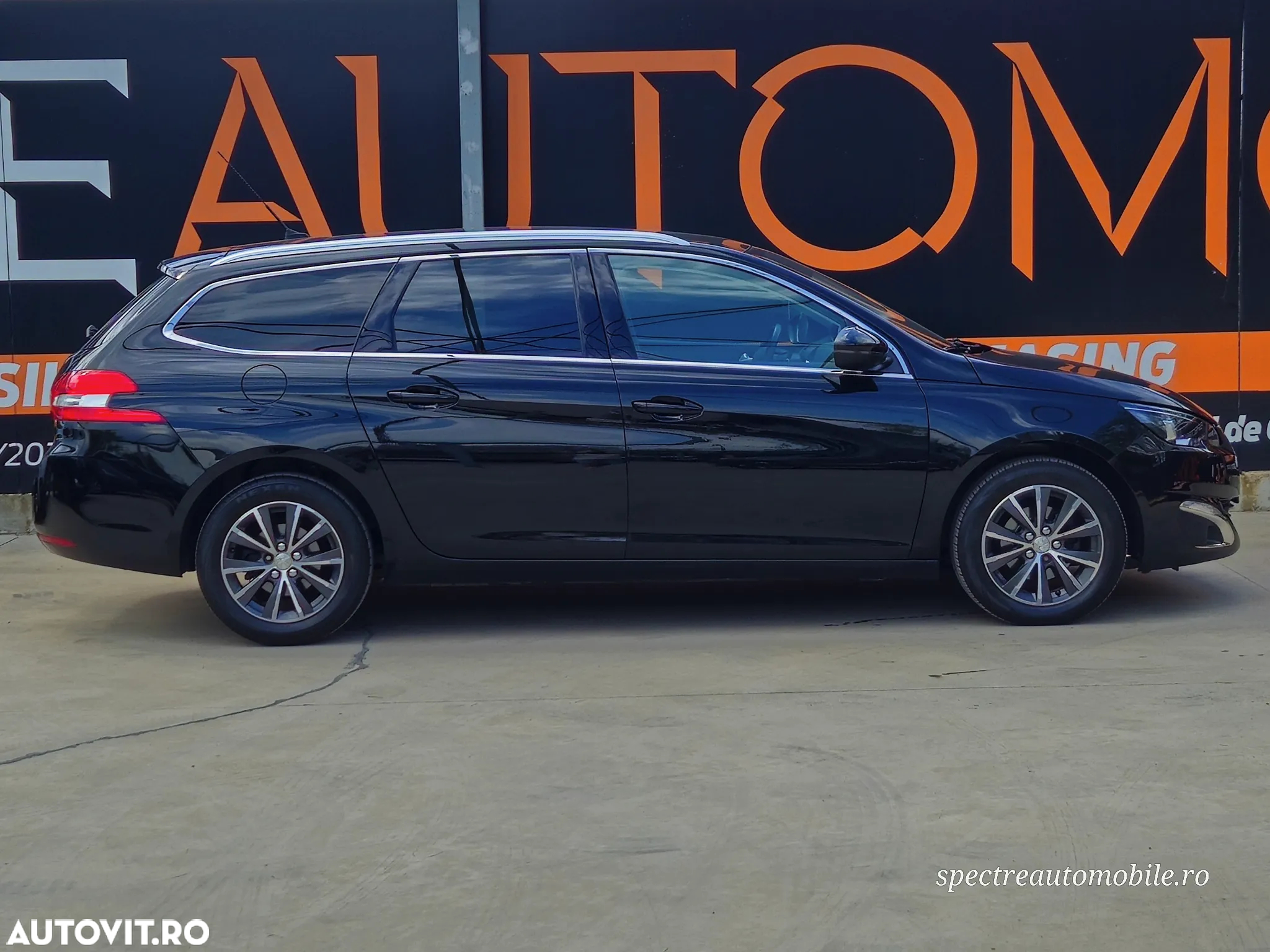 Peugeot 308 SW 1.6 e-HDI FAP STT Allure - 8