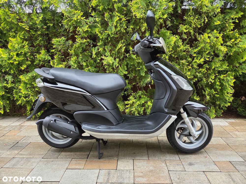 Piaggio FLY - 2