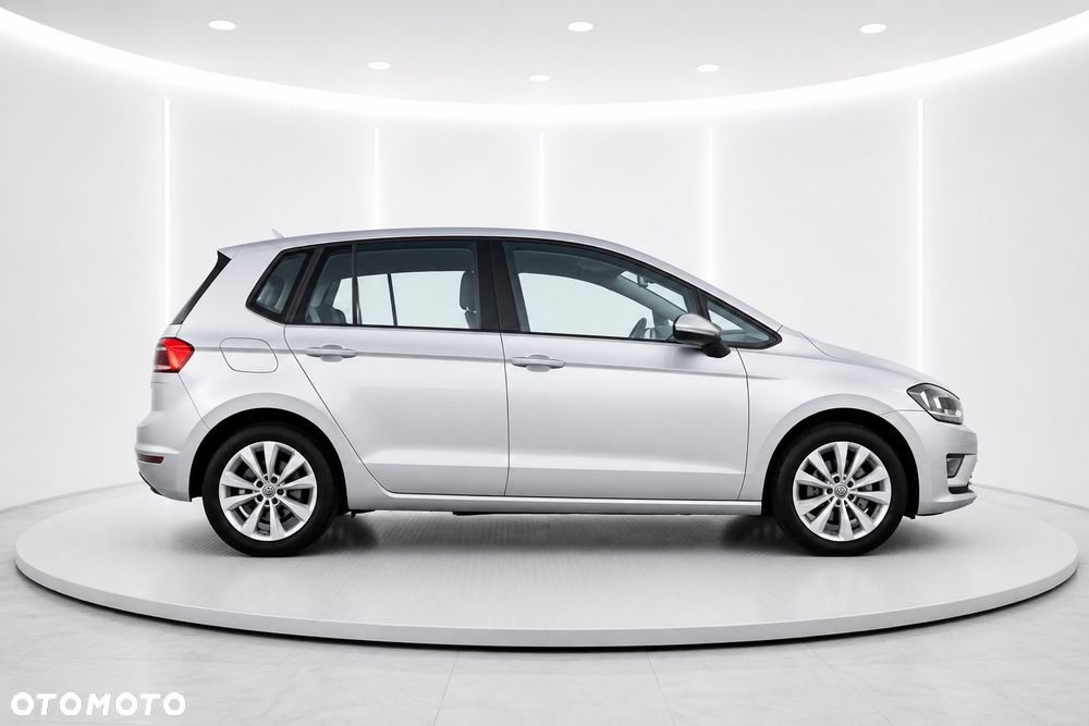 Volkswagen Golf 1.4 TSI BlueMotion Technology DSG Comfortline - 8
