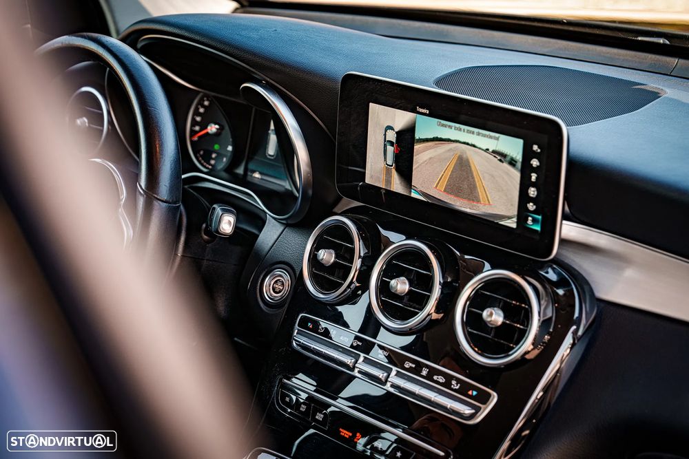 Mercedes-Benz GLC 300 e 4Matic - 6