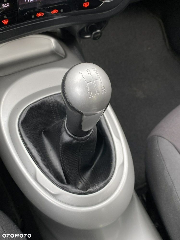 Nissan Juke - 25