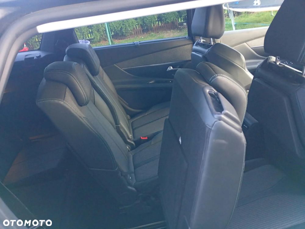 Peugeot 5008 - 11