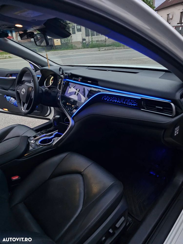 Toyota Camry 2.5 Business - 18