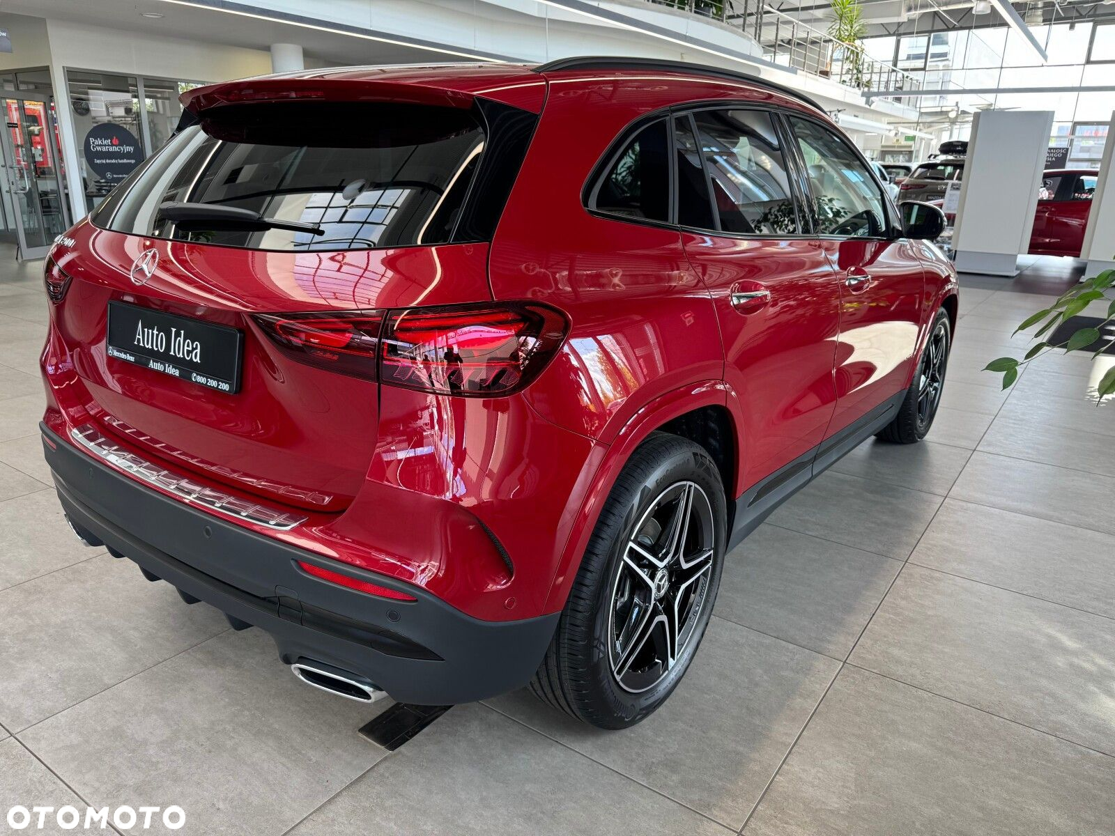 Mercedes-Benz GLA 200 - 4