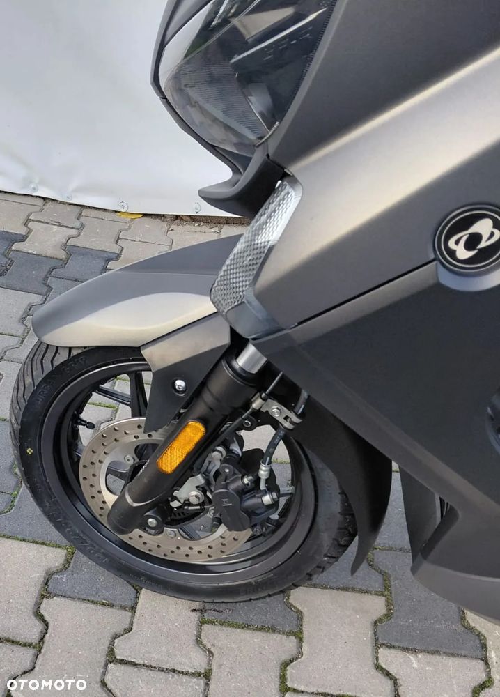 Yamaha X-max - 10