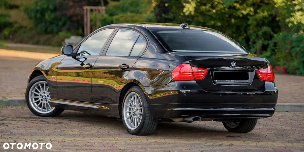 BMW Seria 3 318i - 3