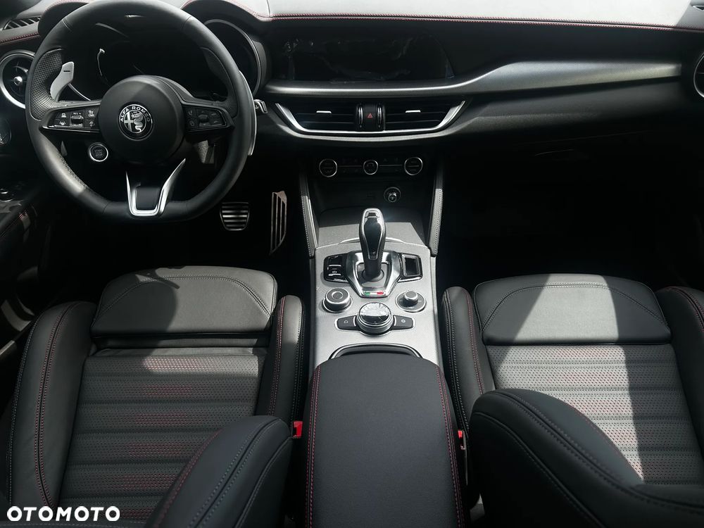 Alfa Romeo Stelvio 2.0 Turbo Tributo Italiano Q4 - 6
