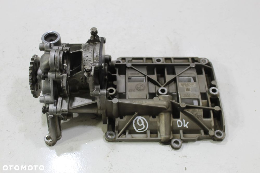 POMPA OLEJU BMW E60 E90 E87 E84 2.0D N47D20 7798014 - 1