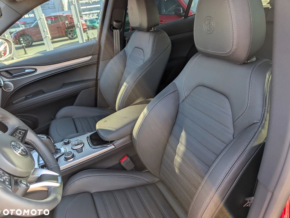Alfa Romeo Stelvio 2.0 Turbo Veloce Q4 - 19