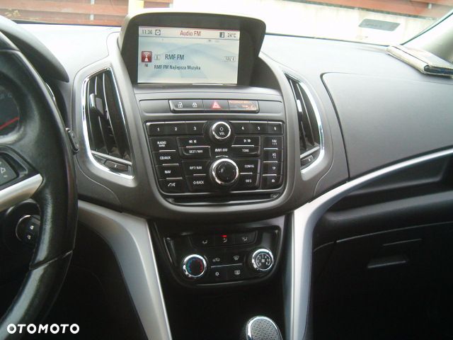 Opel Zafira - 25