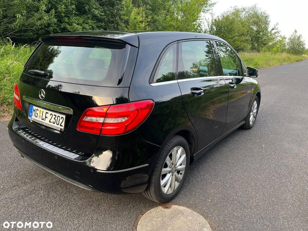 Mercedes-Benz Klasa B 200 7G-DCT Style - 13