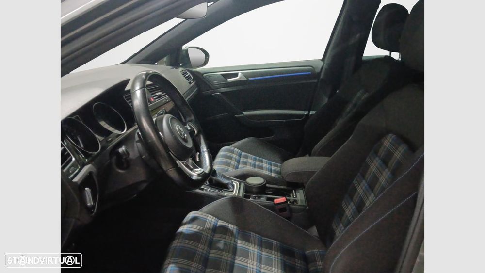 VW Golf 1.4 GTE Plug-in - 10