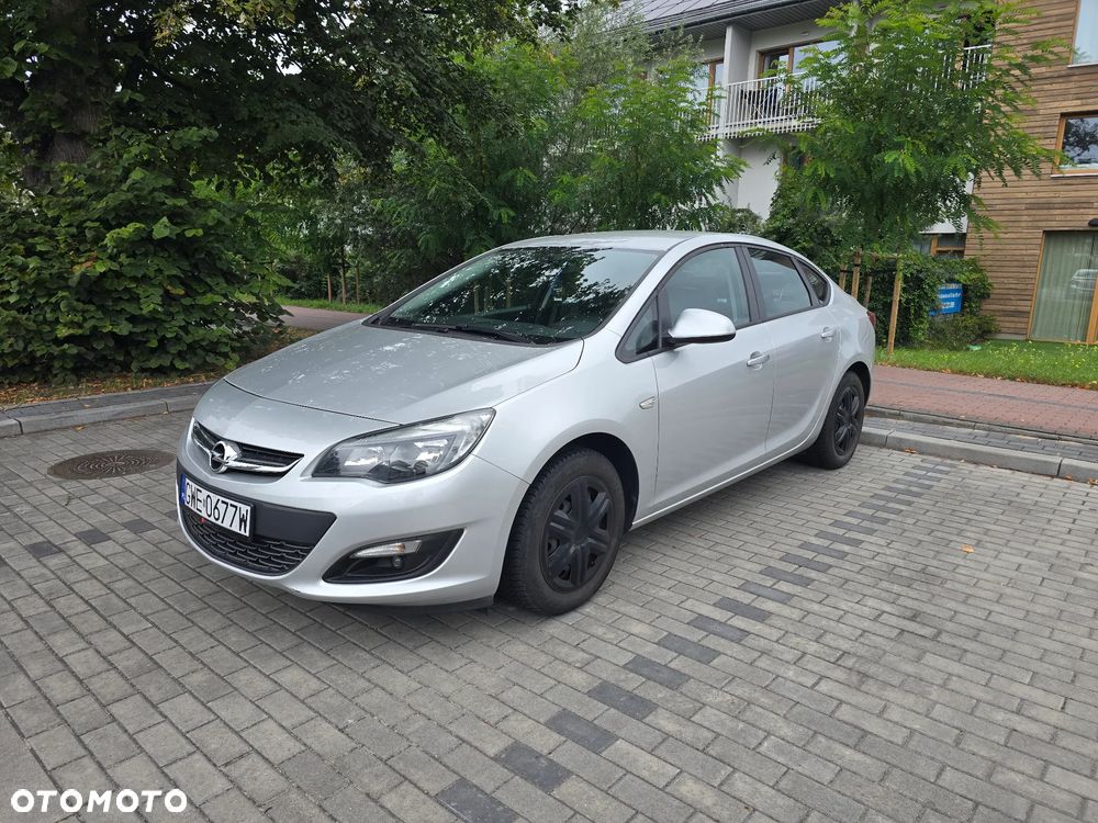 Opel Astra 1.4 T EU6 - 1