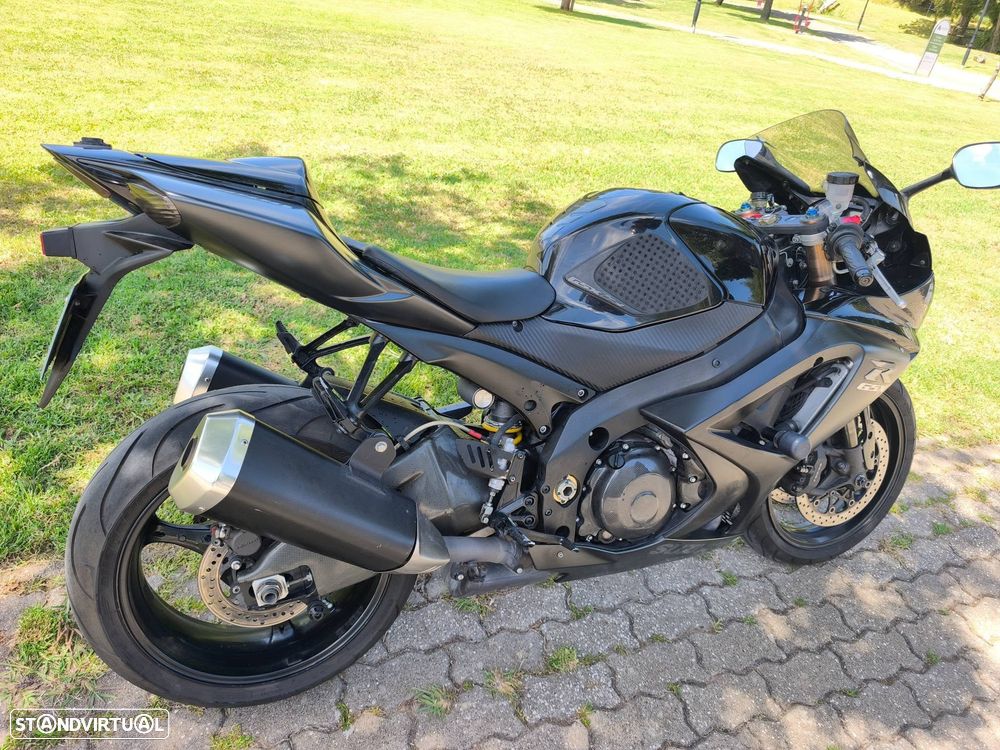 Suzuki GSX-R 1000 - 11