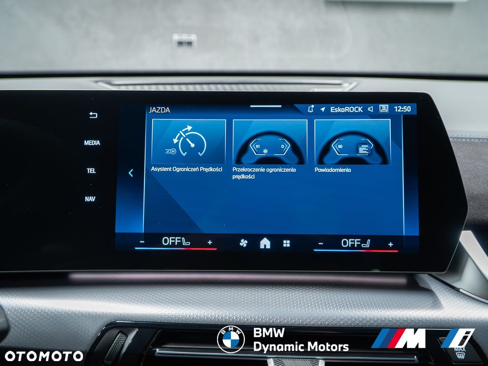 BMW iX2 eDrive20 - 31