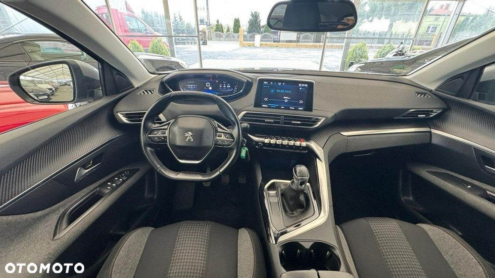 Peugeot 3008 1.2 PureTech Road Trip S&S - 18