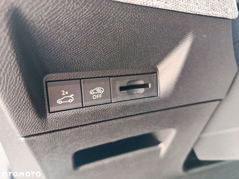 Peugeot 3008 1.2 PureTech mHEV GT S&S e-DCS6 - 14