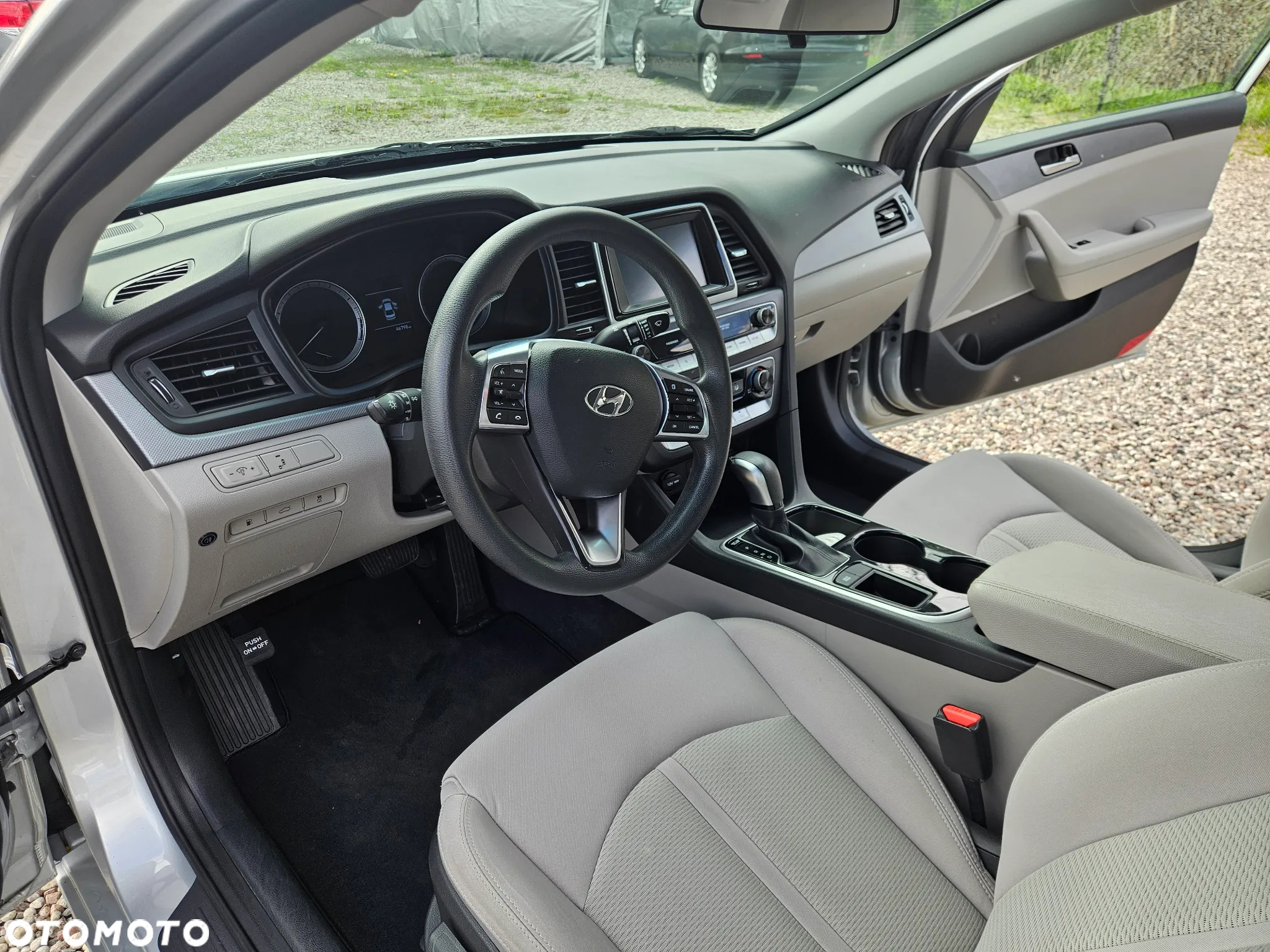 Hyundai Sonata - 10