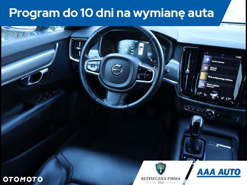 Volvo V90 Cross Country - 9