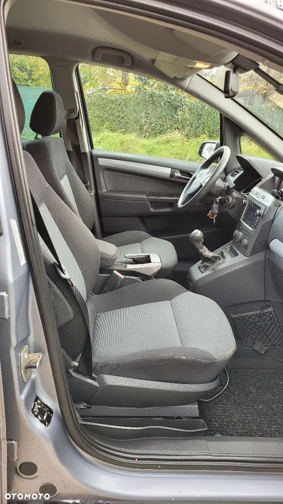 Opel Zafira 1.8 Elegance - 21