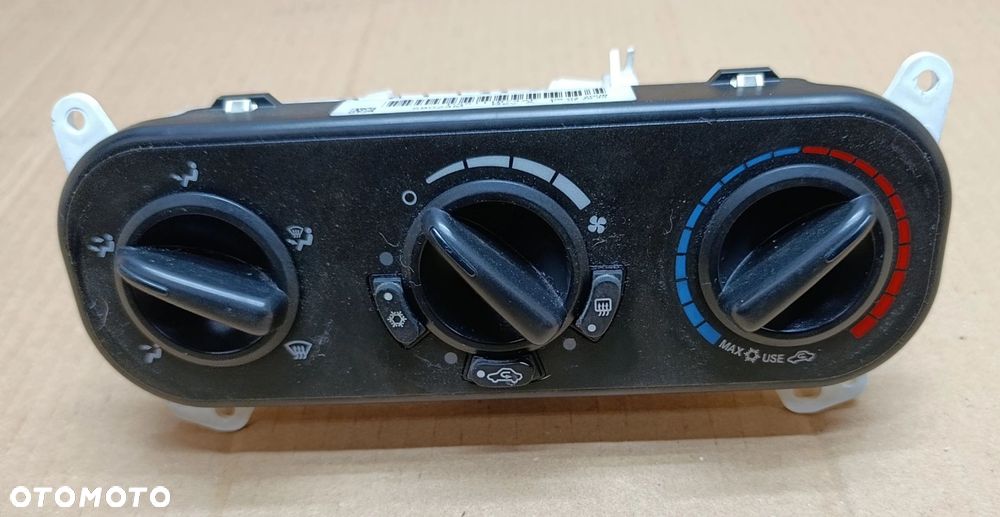 Caliber panel nawiewu EU Dodge P55111874AF - 1