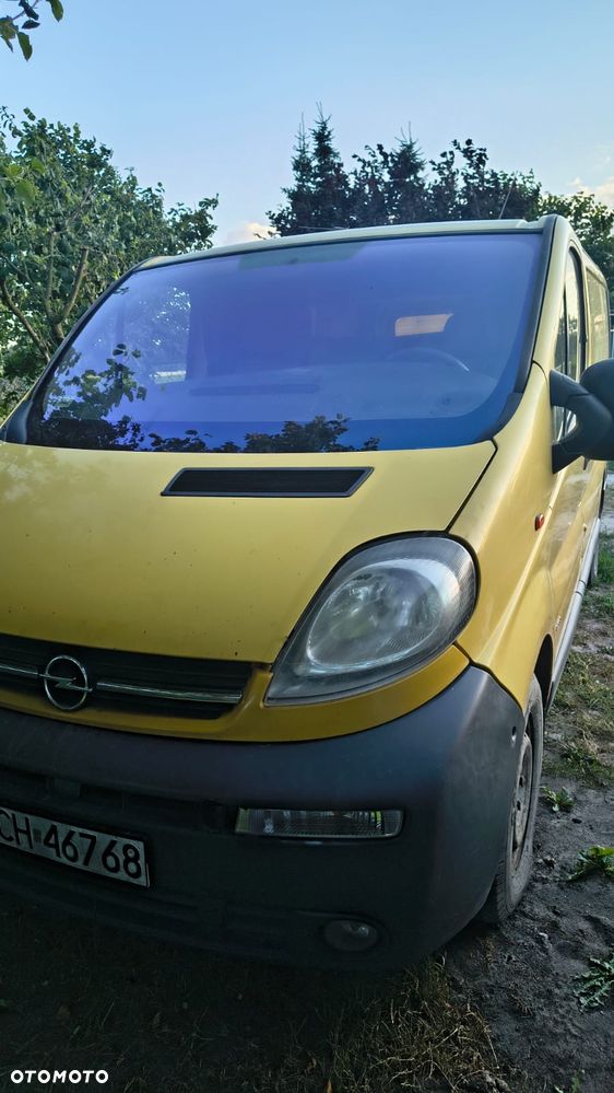 Opel Vivaro - 1
