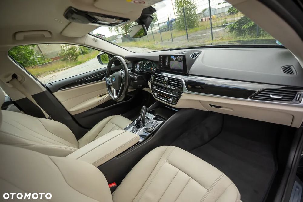 BMW Seria 5 520d Luxury Line - 21