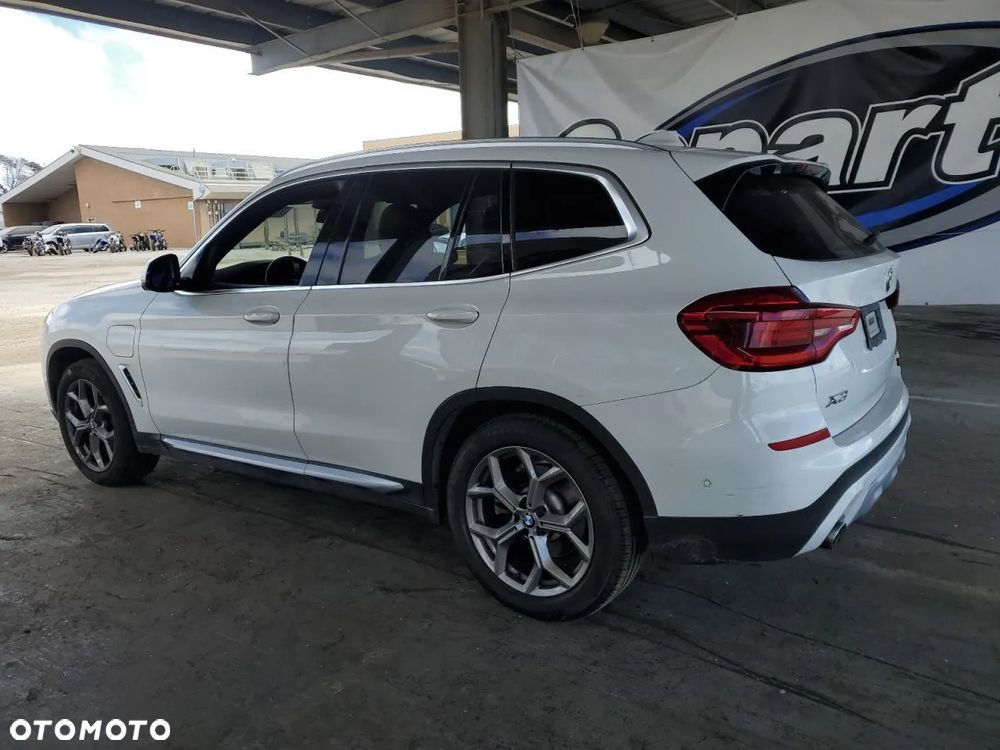 BMW X3 30e xDrive - 3