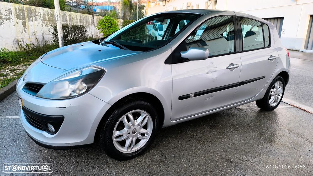 Renault Clio 1.2 16V Dynamique - 26