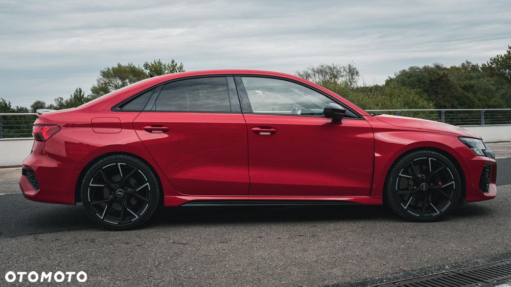 Audi RS3 Limousine - 5