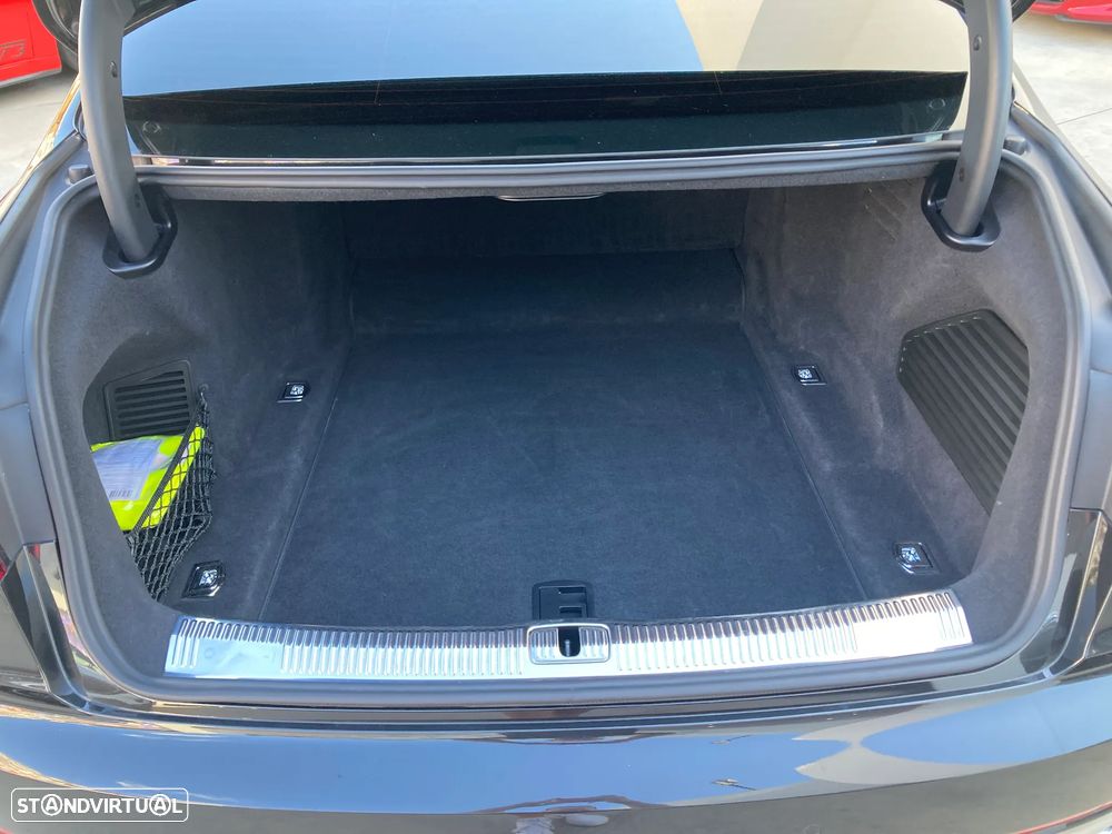 Audi A8 3.0 TDi V6 quattro Tiptronic Longo - 27