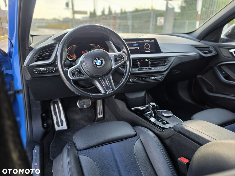 BMW Seria 1 - 25