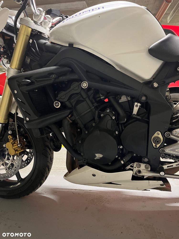 Triumph Street Triple - 6
