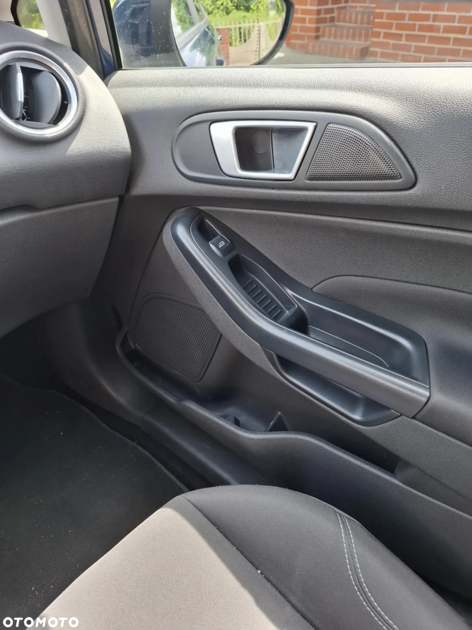 Ford Fiesta 1.25 Trend - 12