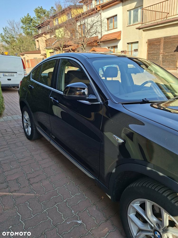 BMW X4 xDrive20i xLine - 4