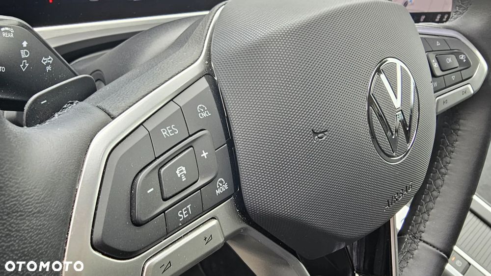 Volkswagen Passat - 27
