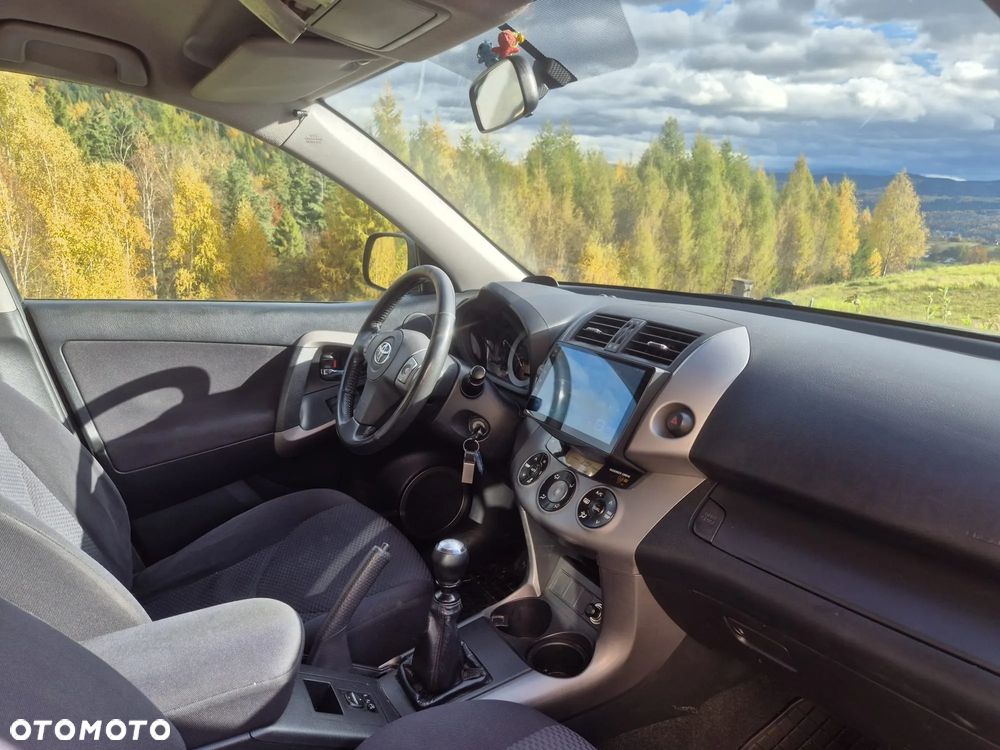 Toyota RAV4 2.2 D-4D 4x4 - 14
