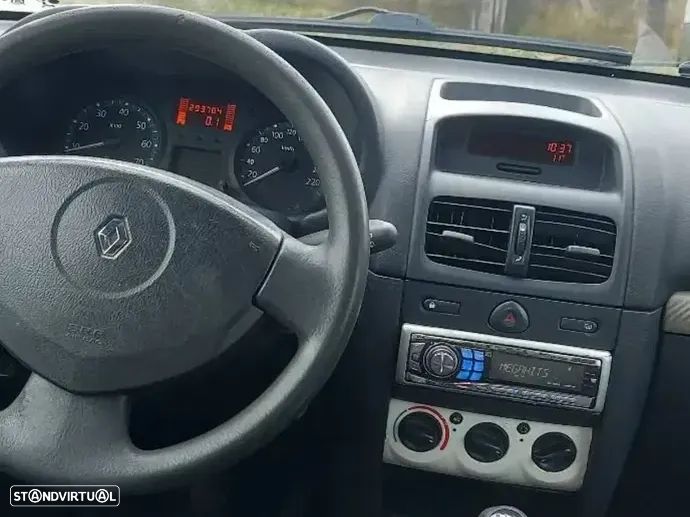 Renault Clio 1.5 dCi Confort - 1