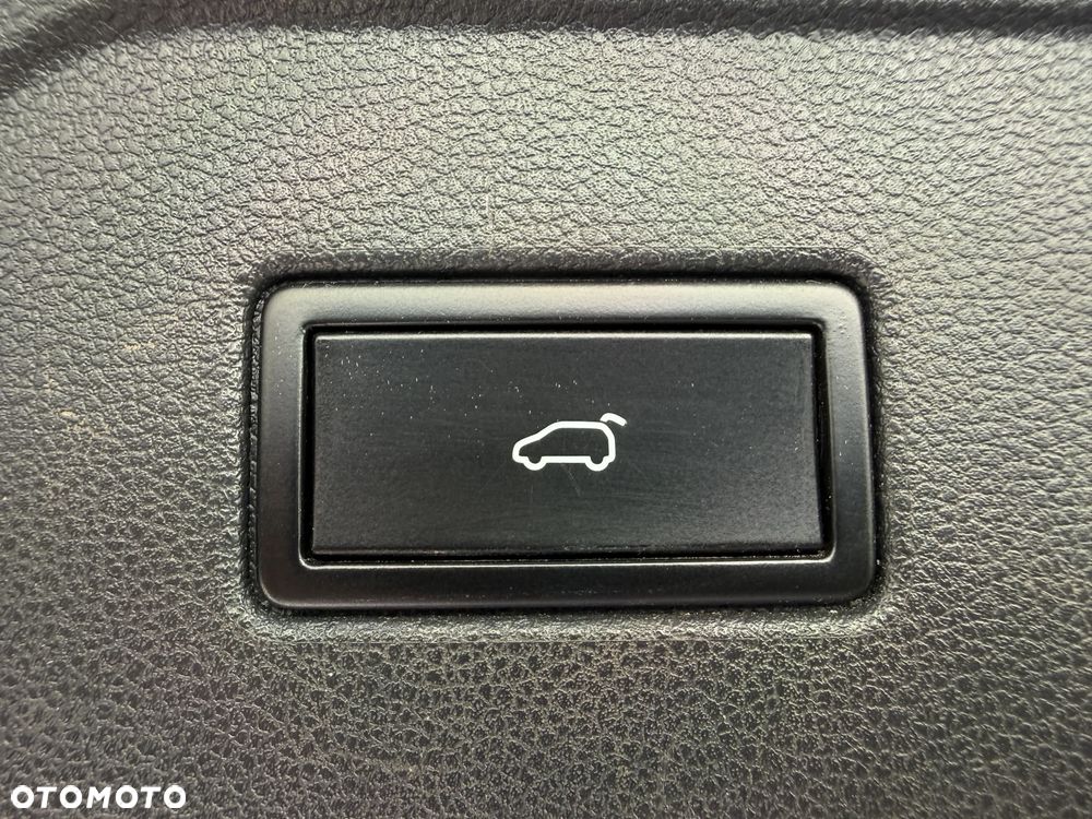 Volkswagen Touran 2.0 TDI BMT Highline DSG - 14