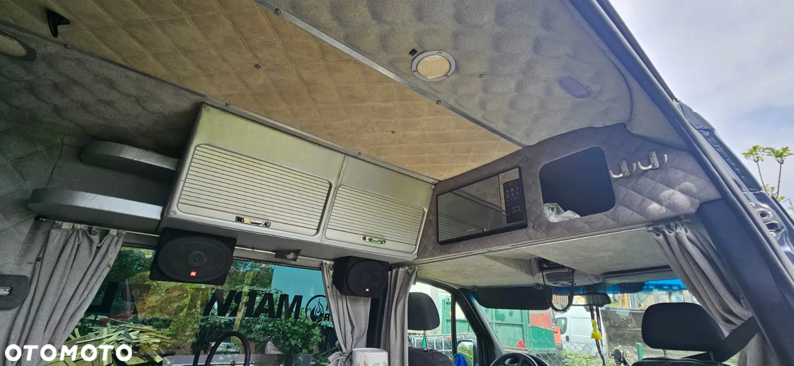 Mercedes-Benz Sprinter - 8
