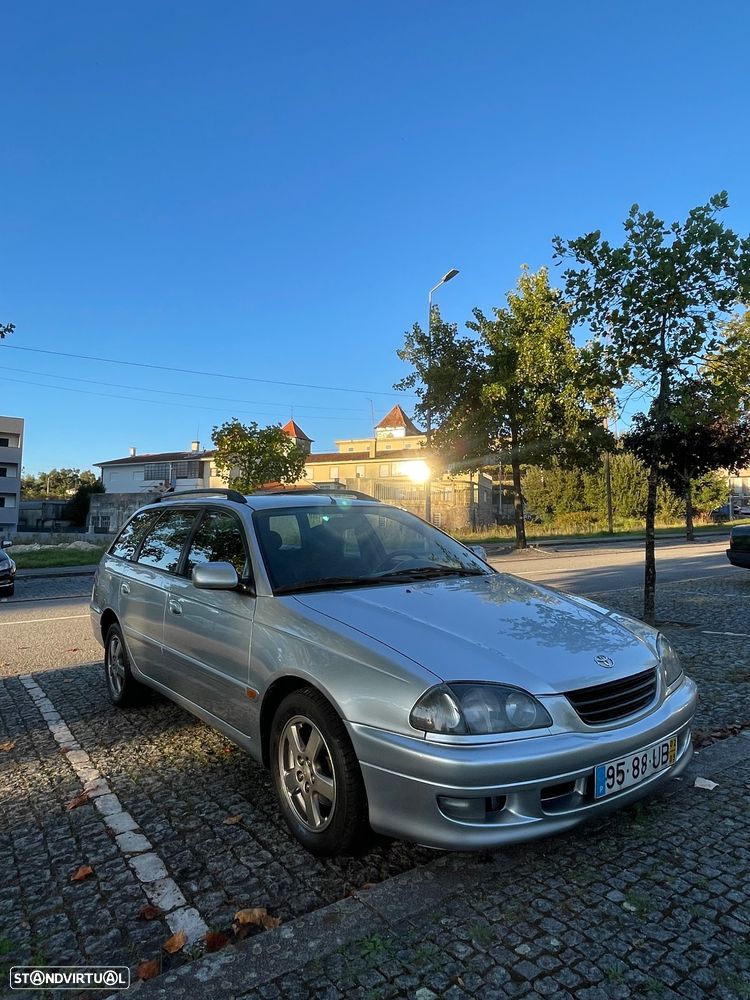 Toyota Avensis SW 1.6 Executive - 2