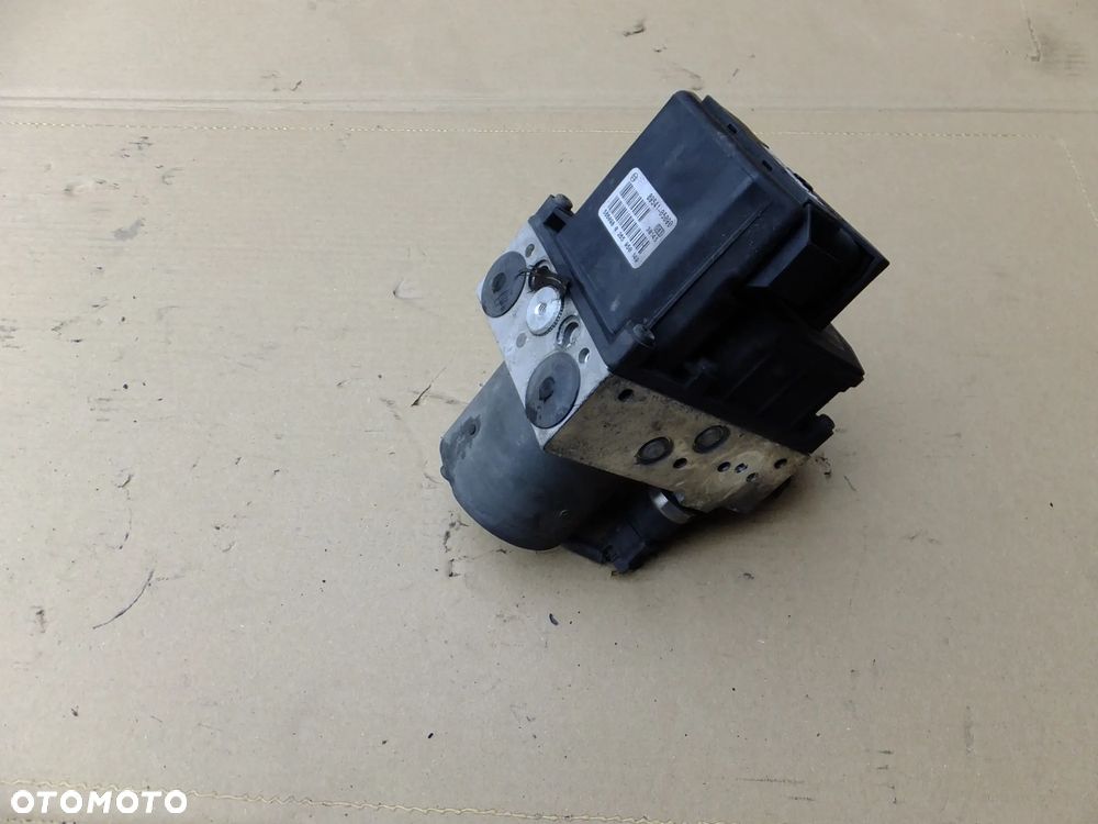pompa abs toyota avensis T25 89541-05090 - 1