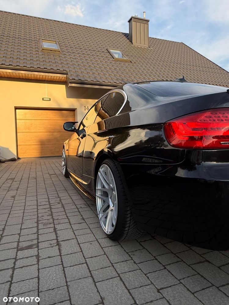 BMW Seria 3 320d M Sport Edition - 16