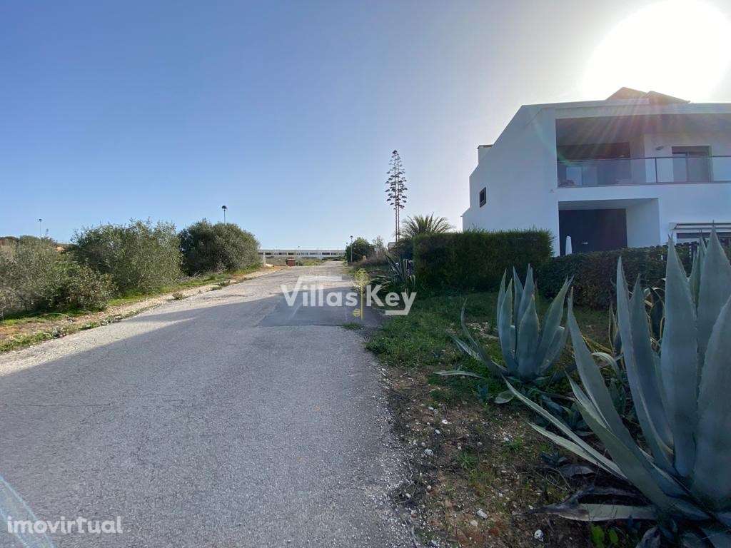 Moradia em construção, com acabamentos de qualidade , vistas fantás... - Grande imagem: 3/27