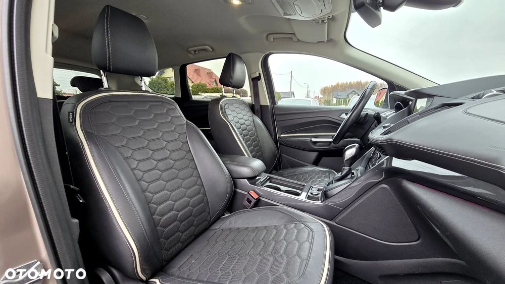 Ford Kuga 2.0 TDCi 4x4 Vignale - 26