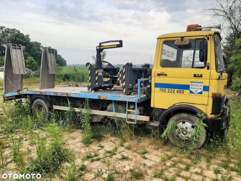 Mercedes-Benz 813 - 1