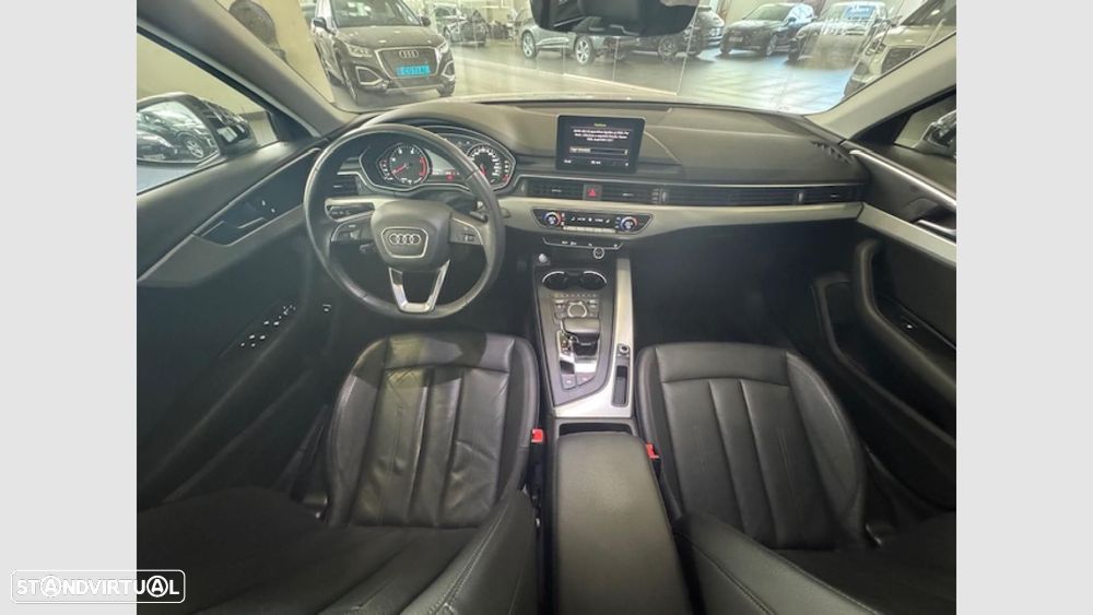 Audi A4 2.0 TDI Design S tronic - 13