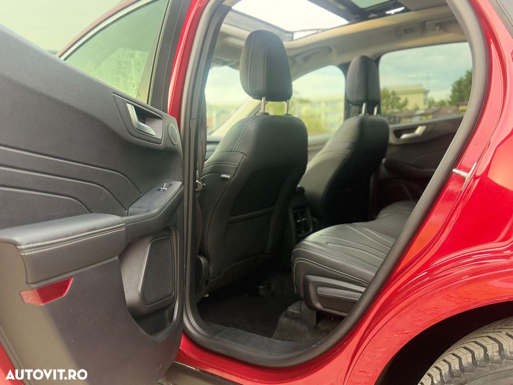 Ford Kuga - 32