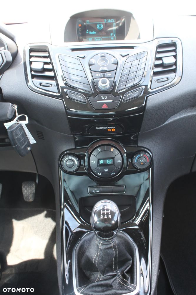 Ford Fiesta 1.0 EcoBoost Titanium ASS - 19