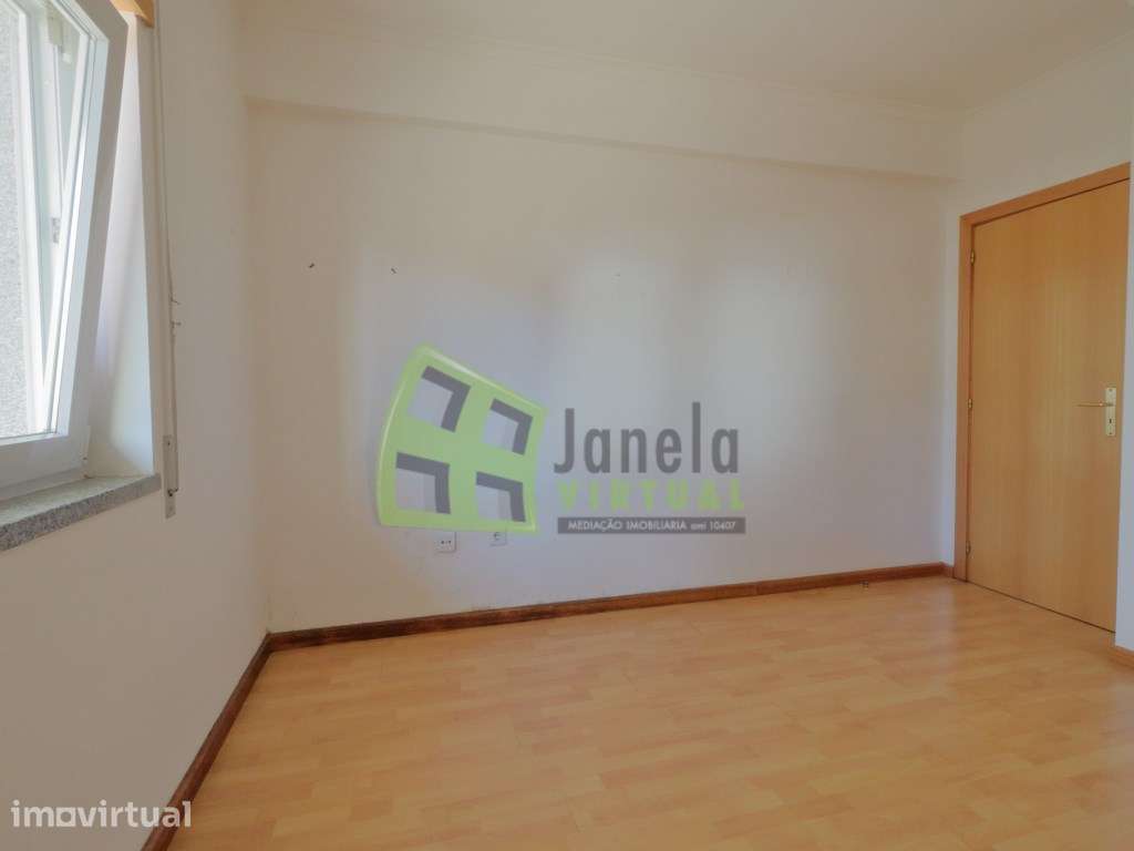 Apartamento T1 com Arrecadação, Quinta do Conde - Grande imagem: 5/13